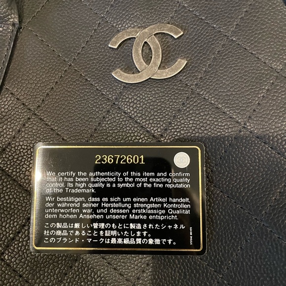Chanel Urban Shopping Tote Quilted Caviar Large - Picture 12 of 16